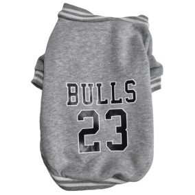 Kutyaruha pulcsi Bulls mintás 30 cm